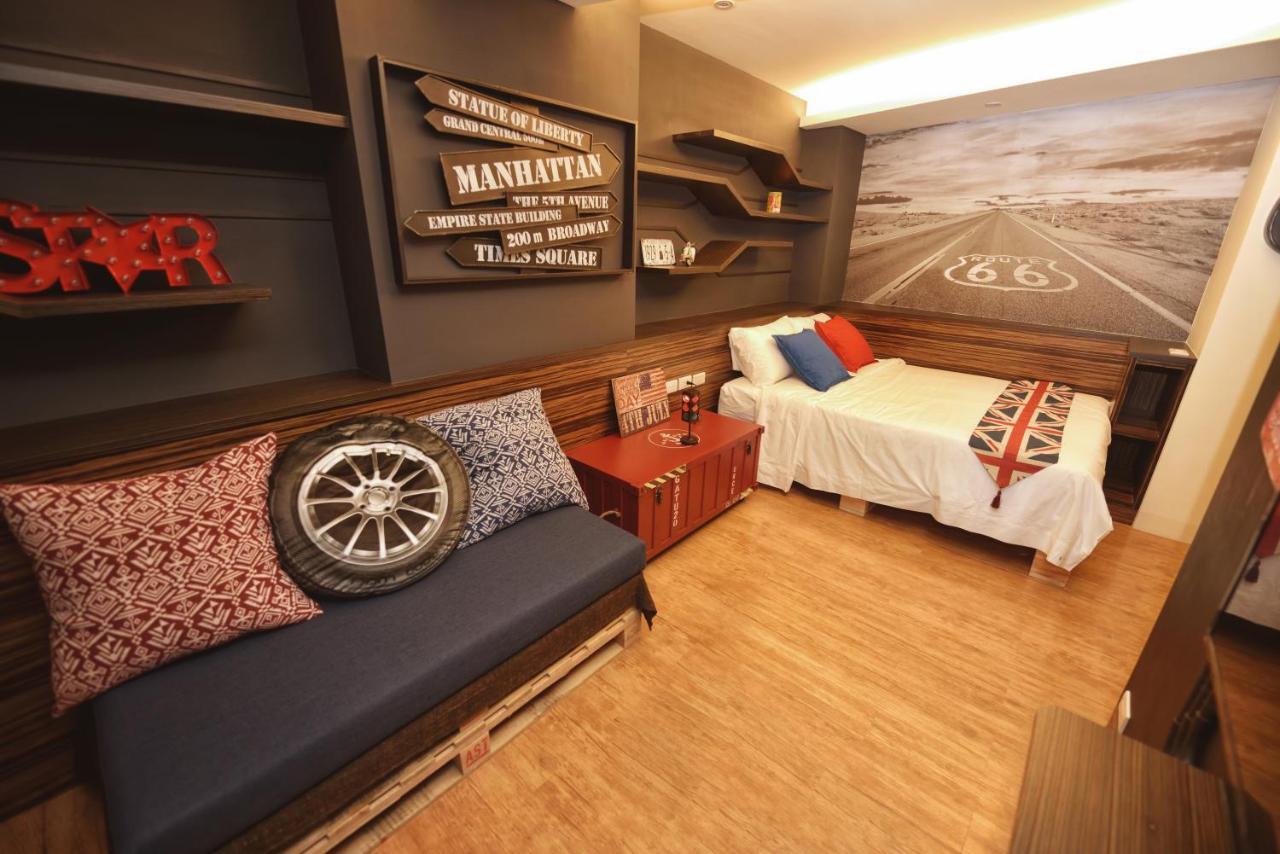 Owl Inn Тайнань Экстерьер фото